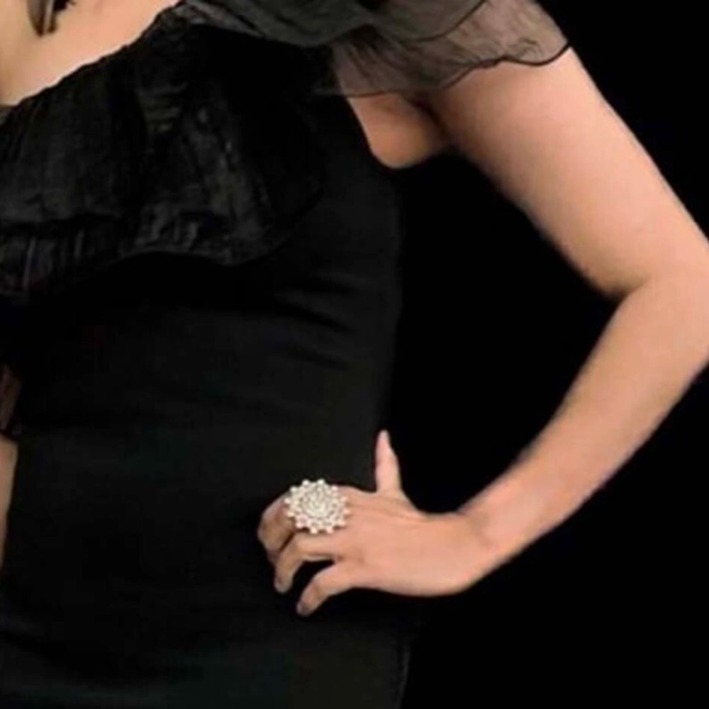 Magnificently “OTT” Crystal Gem Encrusted Cocktail Statement Ring Adjust… - Picture 3 of 5